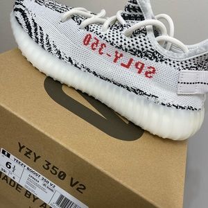 YEEZY 350 V2! BRAND NEW!!!
